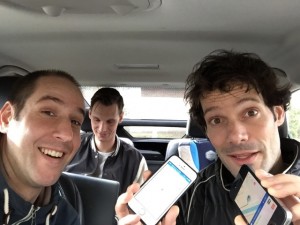 test in de auto selfie social charging